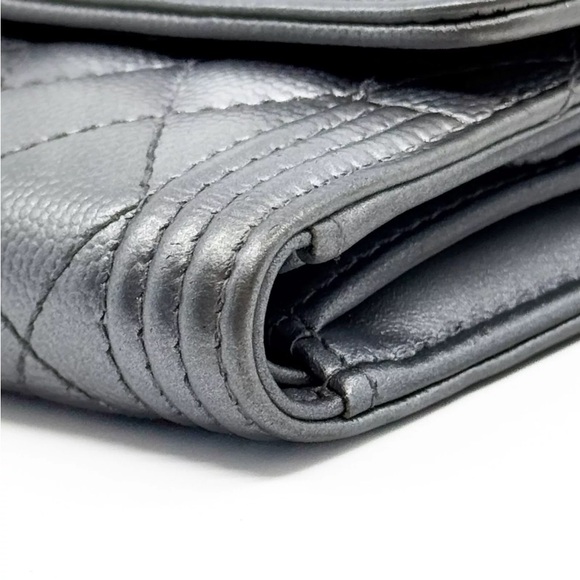 CHANEL BOY QUILTED TRIFOLD COMPACT WALLET SILVER - Picture 5 of 16